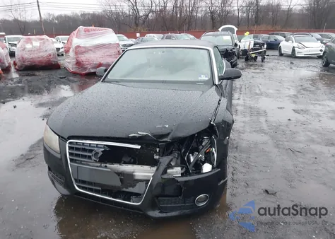 2011 Audi A5 2.0T Premium z USA, uszkodzony, nr VIN WAUAFAFH2BN005743